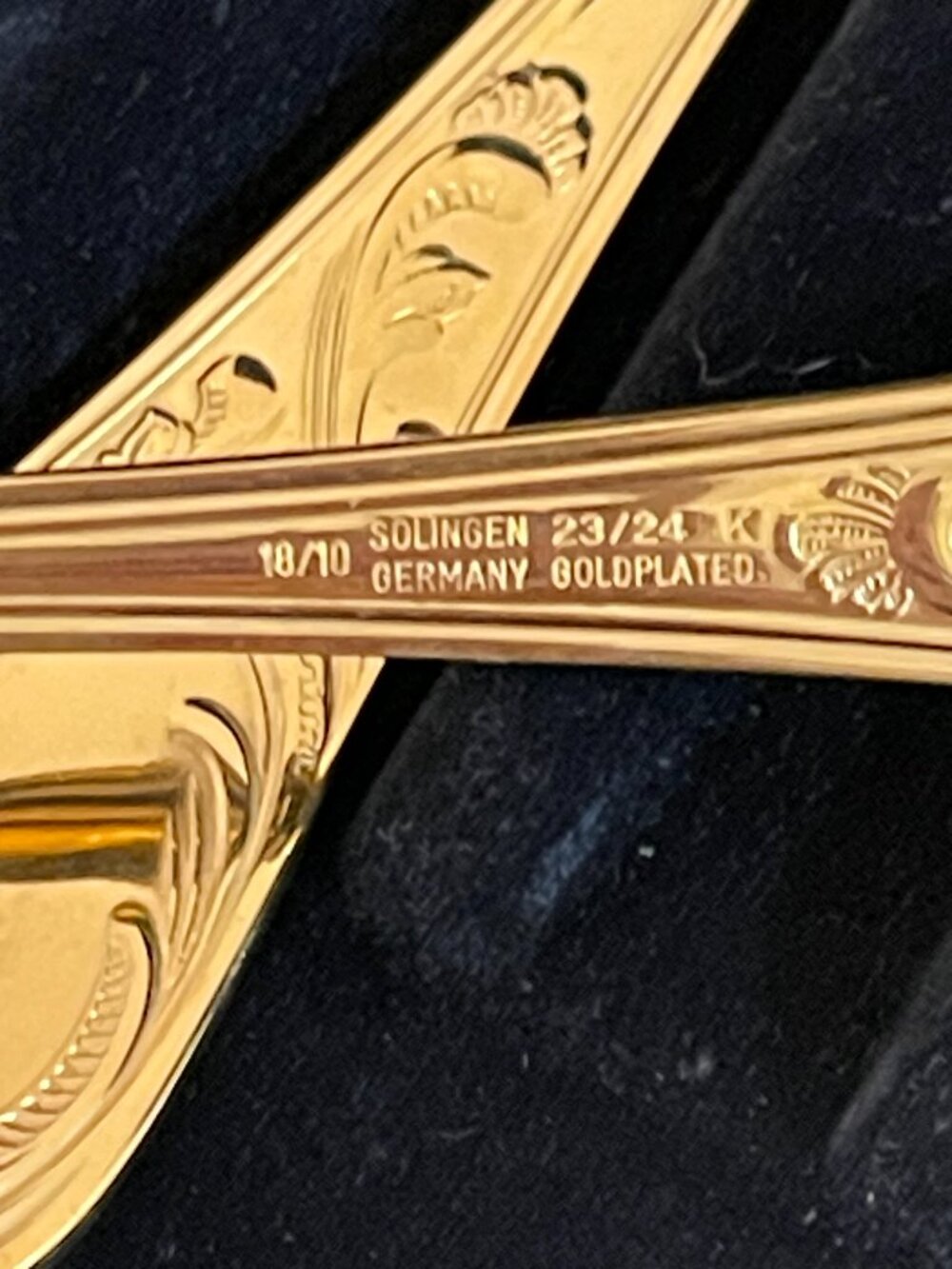 Soligen Gold Flatware Cutlery Full Set 70 Pc Germany Vintage In Case Used Once - Picture 11 of 15